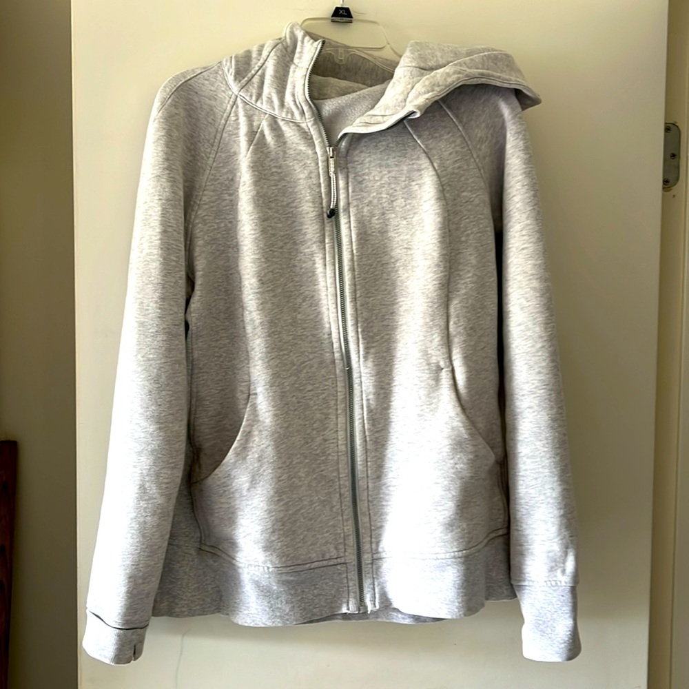 Lululemon Scuba sweatshirt grey